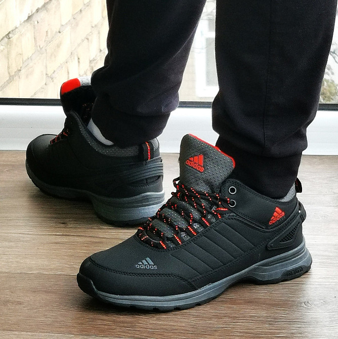 Зимові Кросівки Adidas GORE-TEX Чоловічі Чорні з МЕХОМ Черевики Адідас (розміри: 42,43) ВідеоОбзор Дніпро - фото 1