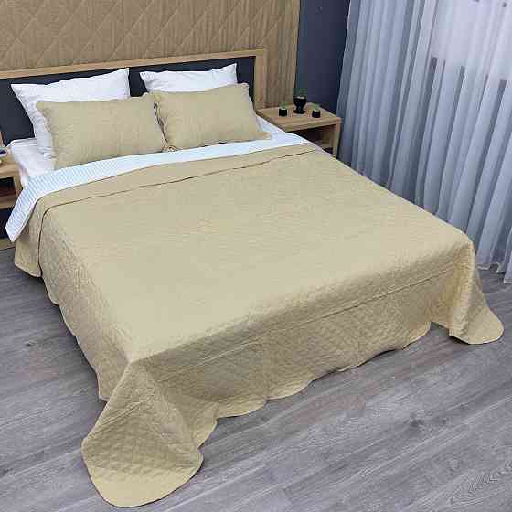 Покривало стьобане з наволочками Expo Trade ромб 220x220 (+-10 см) бежевий (85-163) Київ