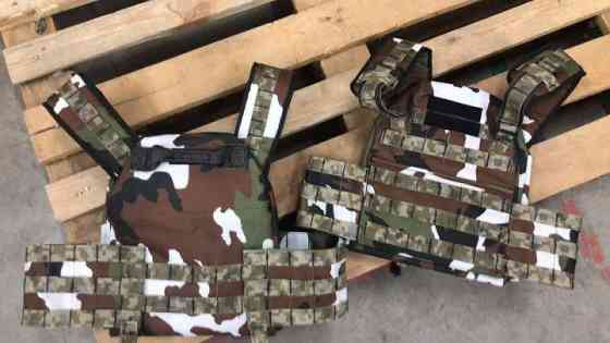 Плитоноска тактическая жилет со стропами Molle под плиты 25х30см (Камуфляж) Киев