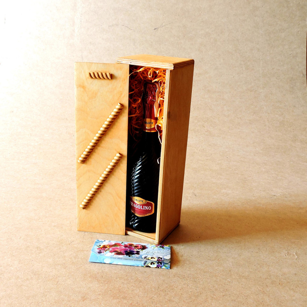 Подарочная коробка 