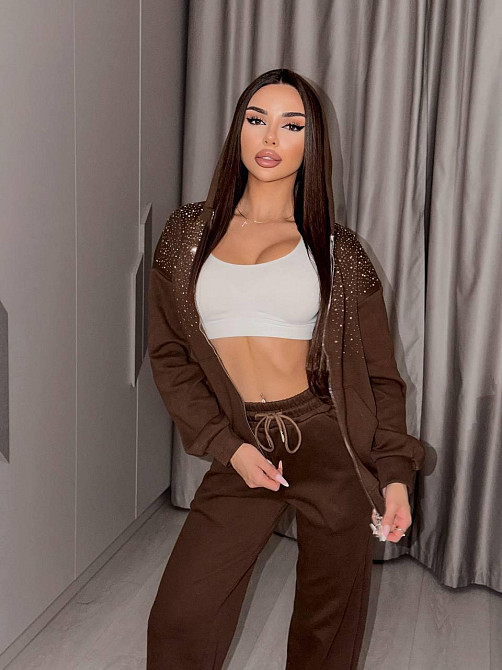 Жіночий стильний повсякденний костюм зі стразами вільного крою тринитка Шоколад, 42/44 Одеса - фото 3