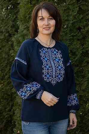 Вишиванка жіноча лляна з довгим рукавом темно-синя топ Київ