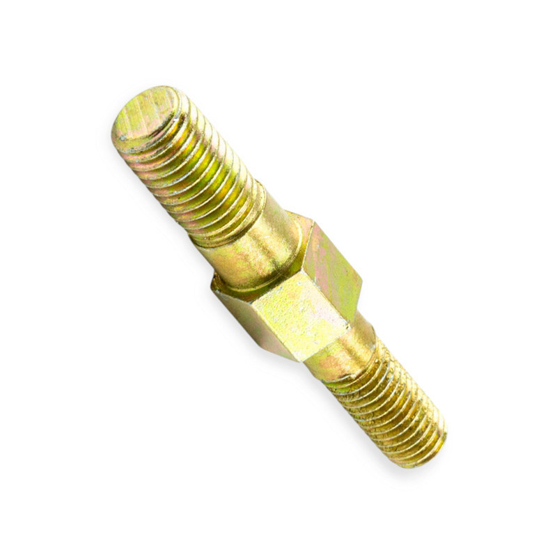 Шпилька Т-25 крыла Мукачево - изображение 1