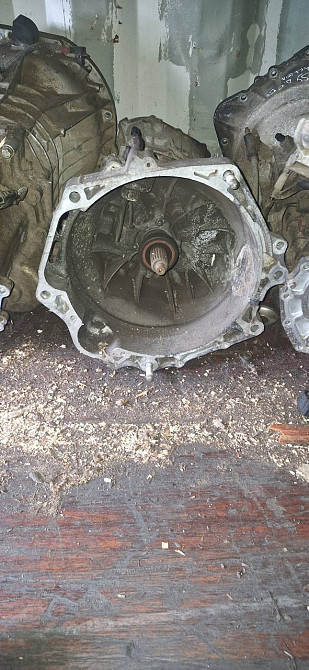 Механическая коробка переключения передач (МКПП) на Suzuki Grand Vitara 2006–2014 года Киев - изображение 1