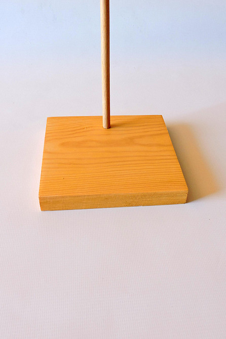 Подставка для кукол 