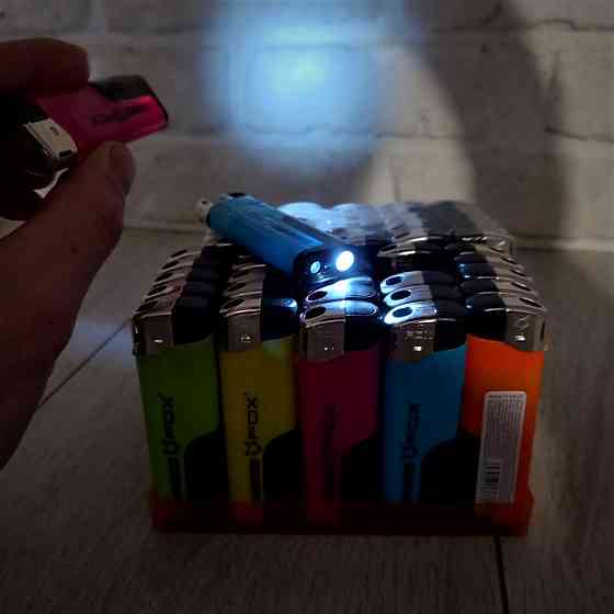 Зажигалка с фонариком Fox Микс уп/50шт Харьков