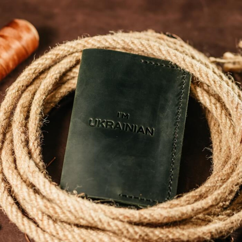 Паспортниця UA шкіряна Зелена з тисненням, модна обкладинка на паспорт, практичний чохол зі шкіриMasterSem Київ - фото 1