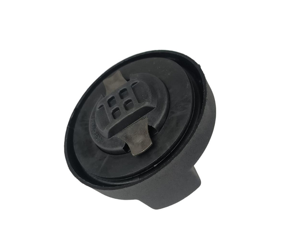 Крышка горловины 2108-2115 пластик маслозаливной Мукачево - изображение 2