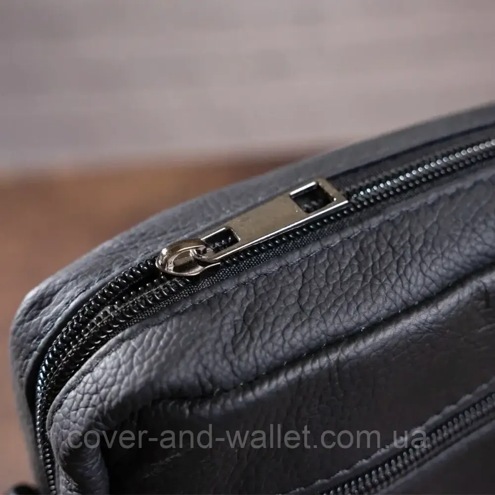 Маленька чоловіча вертикальна сумка із натуральної шкіри чорного кольору Leather Collection Київ - фото 7