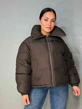 Куртка женская Haiziyuan 2603 оверсайз пуффер с воротником-стойкой коричневая, коричневый, S Киев