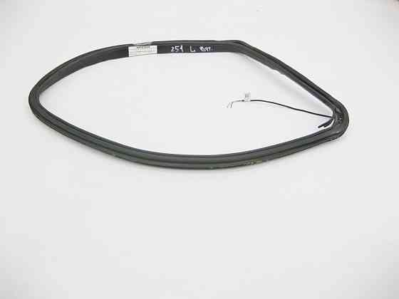 Mercedes-Benz  A2516702339 Ущільнювач висувної кватирки в задньому лівому крилі R-Class W251 Одеса