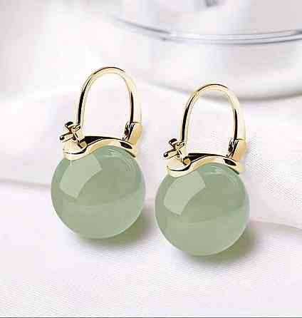 Серьги с имитацией нефрита – зелёные шарики Киев