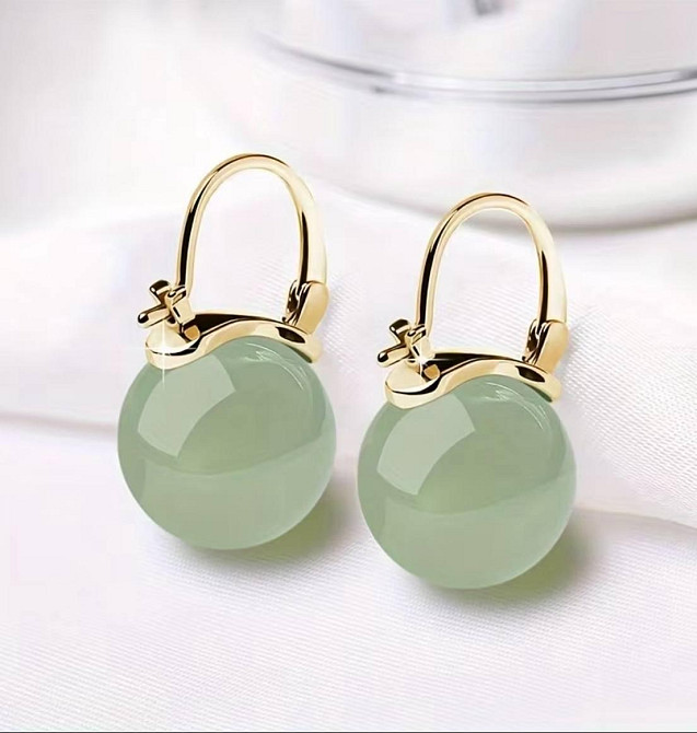 Сережки з імітацією нефриту – зелені кульки Київ - фото 2