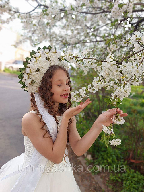 Білий віночок Ободок обруч з квітами "Сценічний білий" зі стрічками Кривий Ріг - фото 3
