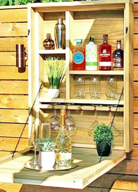 Настенный бар 