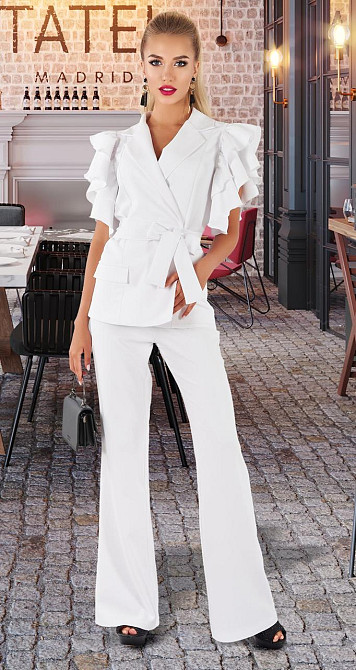 Брючный костюм (46) Киев - изображение 1