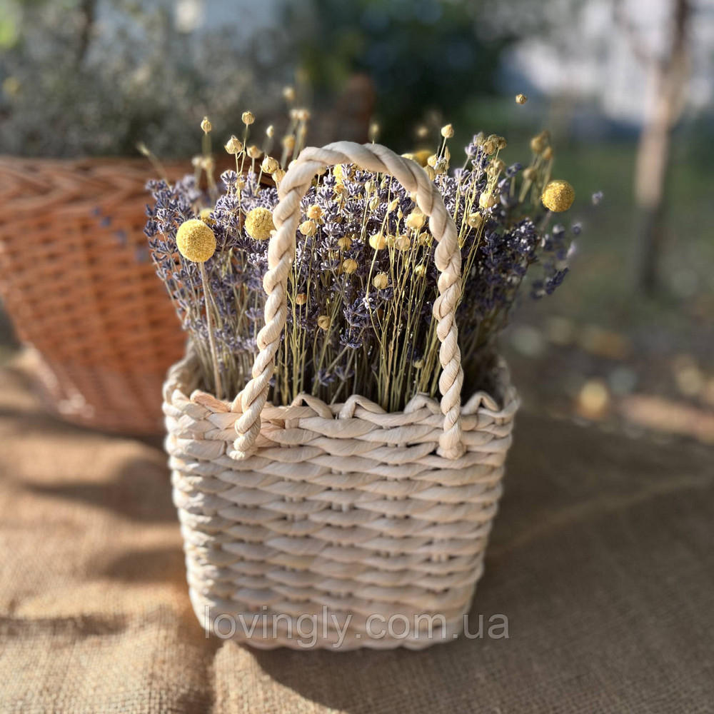 Композиция из цветов лаванды и льна в плетеной корзинке. Ирпень - изображение 3