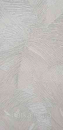 Шпалери вінілові на флізеліні Grandeco Time метрове листя монстери структурні білі молочні сріблясті 3д Київ