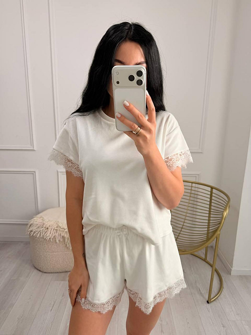 Жіноча піжама двійка з велюру з мереживом Молочний Одеса - фото 7