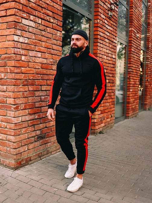 Чоловічий спортивний костюм із капюшоном кофта та штани на манжетах із лампасами чорно-червоний L Одеса - фото 6