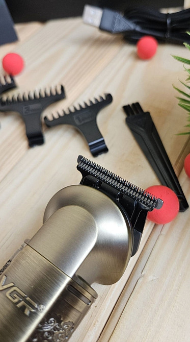 Тример для стрижки VGR V-296, 4 насадки, LED display Киев - изображение 6