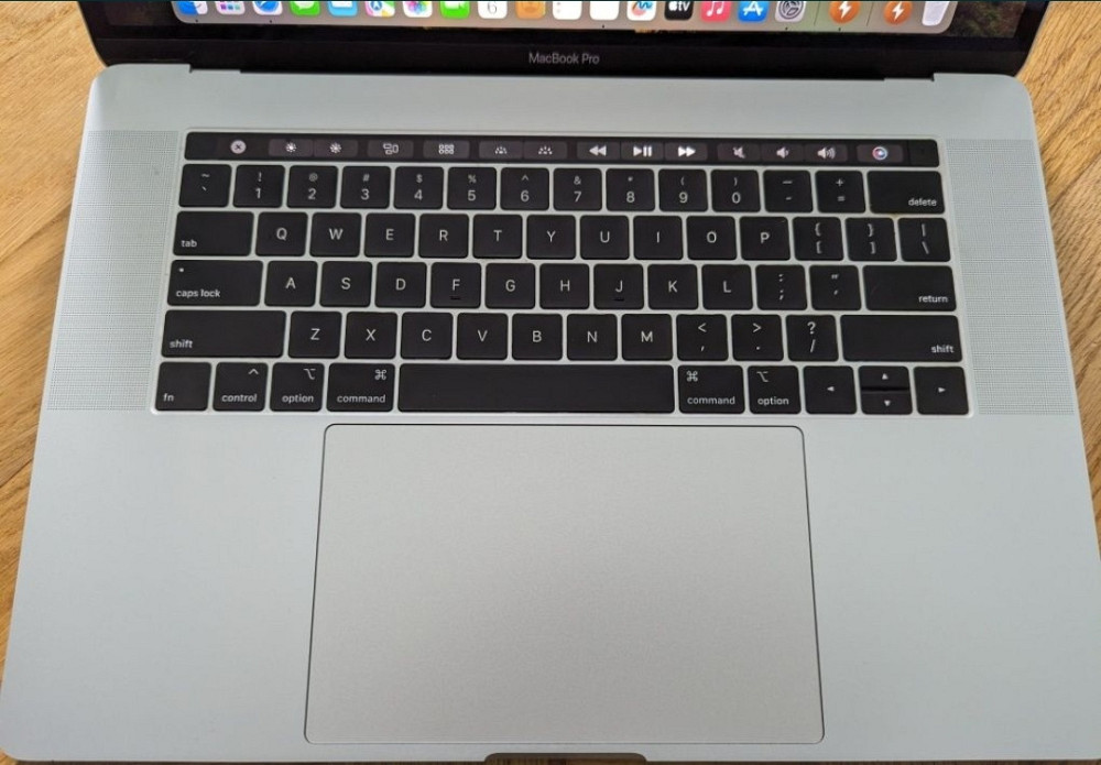 Ноутбук MacBook Pro (2018) 15" , i7 (6 Ядер ) , 16/256Gb. Київ - фото 8