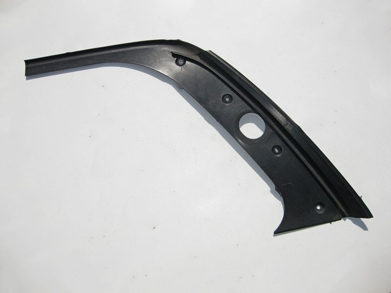 Mercedes-Benz  A1646700387 Пластикова накладка під кватирку заднього лівого крила GL X164 Одеса - фото 1