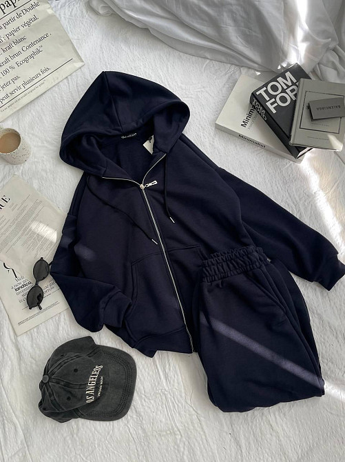 Женский прогулочный оверсайз костюм: кофта на молнии и штаны турецкая трехнить петля Темно-синий Одесса - изображение 4