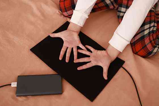 Грілка переносна від Power Bank ТРІО 05002 5В, 20х30 см, чорна Вінниця