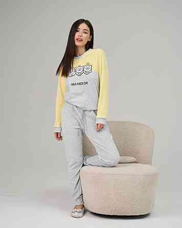 Жіноча піжама зі штанами Nicolette Три котики — Велюр 87125 XL, Жовтий Київ