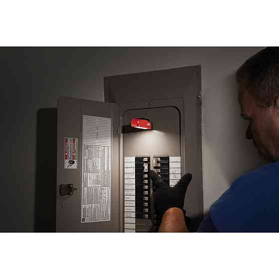 Фонарь компактний MILWAUKEE, FL-LED, на елементах АА Одесса