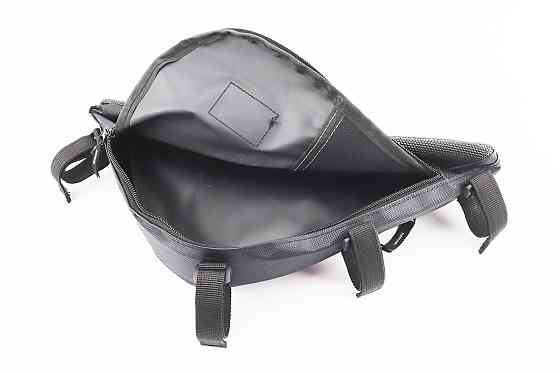 Сумка під раму трикутна 3500х260х200мм, кріпл. на липучці, вологозахисна, світловідбиваючі смуги, чорна Київ