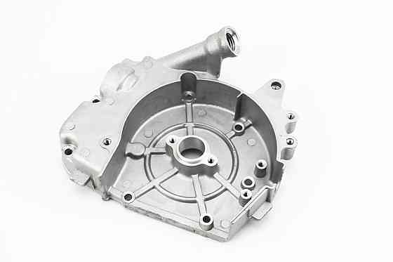 Кришка двигуна права (під щуп) тип 2 Київ