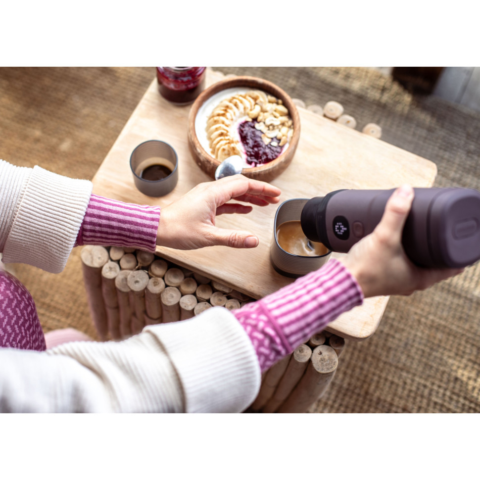 Портативна електрична еспресо-кавоварка Wacaco Pixapresso для меленої кави та капсул, червона Київ - фото 16