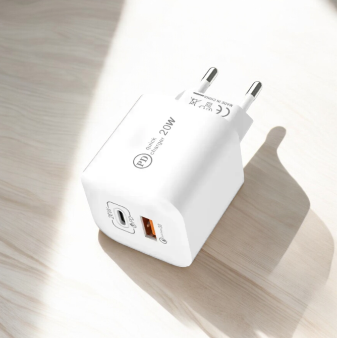 Пристрій для заряджання  220В 3,5А 20Вт QC3.0 USBx1 Type-Cx1 Quick Charger APD-180 Одеса - фото 1