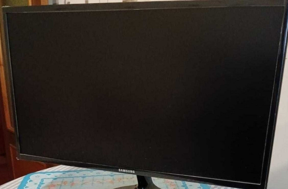 Монітор: Samsung S24F350F ( LS24F350FHIXCI) Київ - фото 1