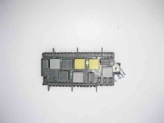 Mercedes-Benz  A1669063801 Блок реле під капотом праворуч ML GLE W166 GL GLS X166 G-Class W463 Одеса