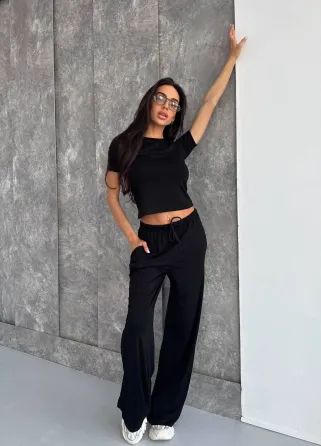 Женский костюм из вискозы с индейкой — базовый комплект футболка + брюки Одесса