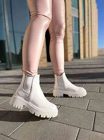 Черевики жіночі GREMMY білі натуральна шкіра зима 35р.-22.5см. 40р.-25.5см. (604/1) Коломыя