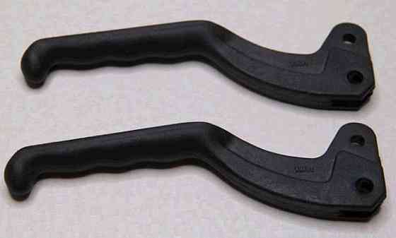 Важіль керма ЯВА 350 (пара) (пластик) (чорні) (Польща) VCH Мукачево