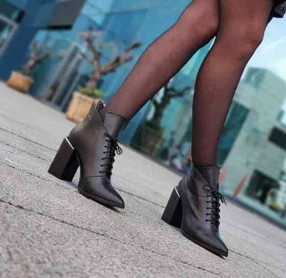 Wright Черевики жіночі WRIGHT чорні шкіра натуральна каблук 10см 38р. (4222) Коломыя