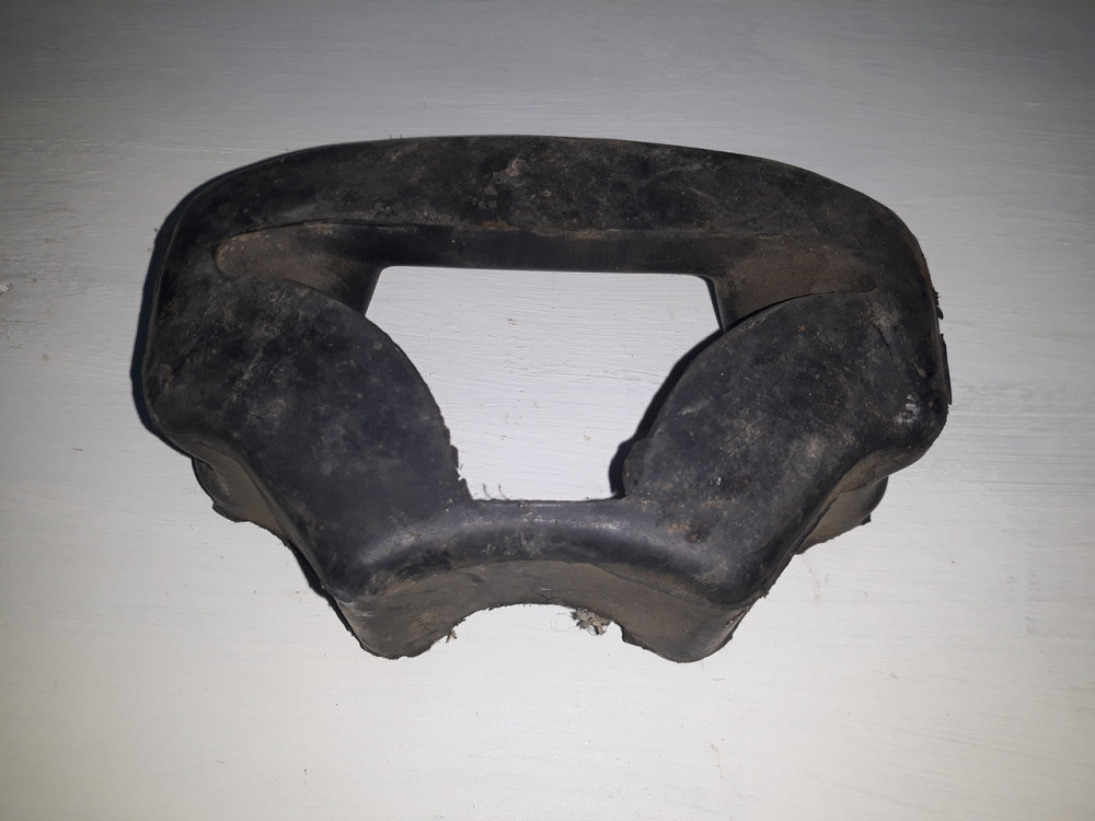 Подушка задней опоры двигателя ЗИЛ-130, ЗИЛ-131. 130-1001050 Харьков - изображение 1