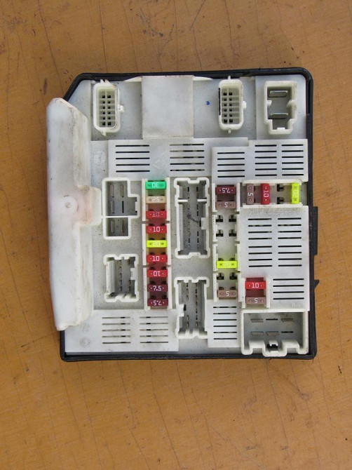 Блок запобіжників Renault Master III 2010-2020 (284B67653R) Ковель - фото 2