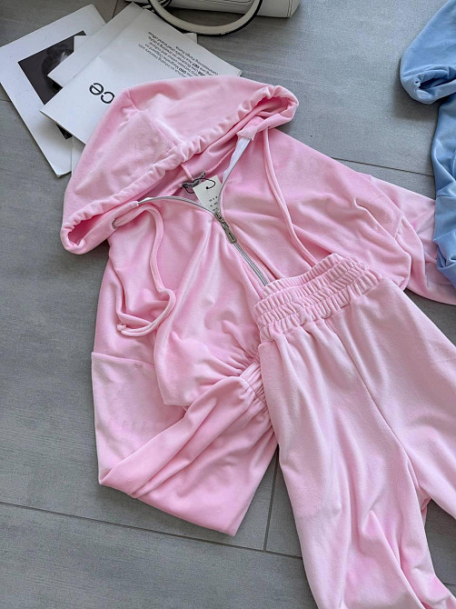 Жіночий прогулянковий оверсайз костюм-двійка: кофта та штани турецький велюр Барбі Одеса - фото 8