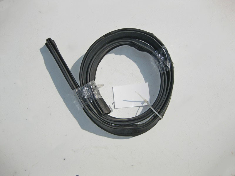 Mercedes-Benz  A1648890098 Ущільнювач капота на моторному щиті ML W164 GL X164 Одесса - изображение 2