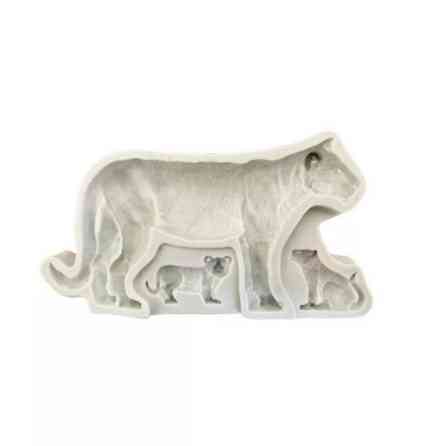 Молд силіконовий Левиця 133 на 60 мм сірий Київ