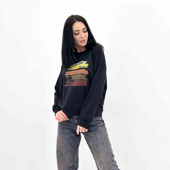 Демисезонный женский свитшот с принтом 