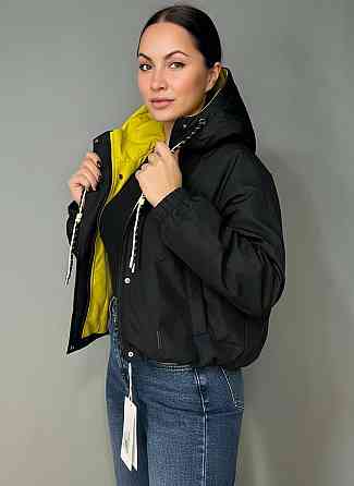 Куртка женская YZY 30281 ветровка с капюшоном оверсайз one size, черный, one size Киев