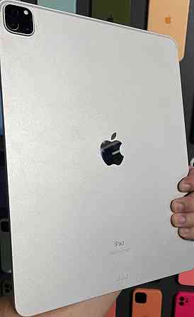 Планшет: iPad Pro 12.9 Дюйма, 5-е поколения, 256Gb. Киев