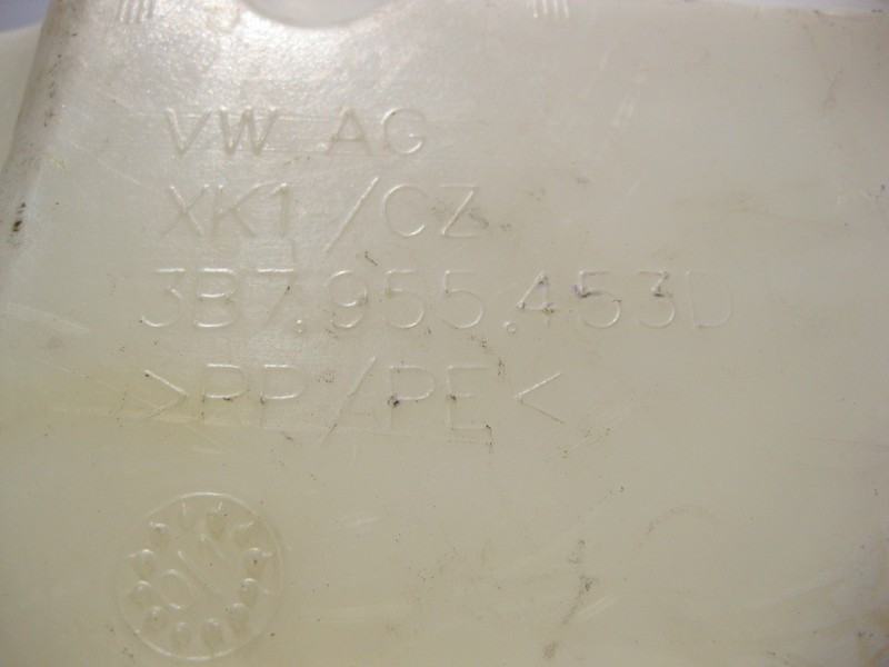 VAG  3B7955453D Бачок склоомивача з фароомивачем VW Passat B5 Одесса - изображение 3